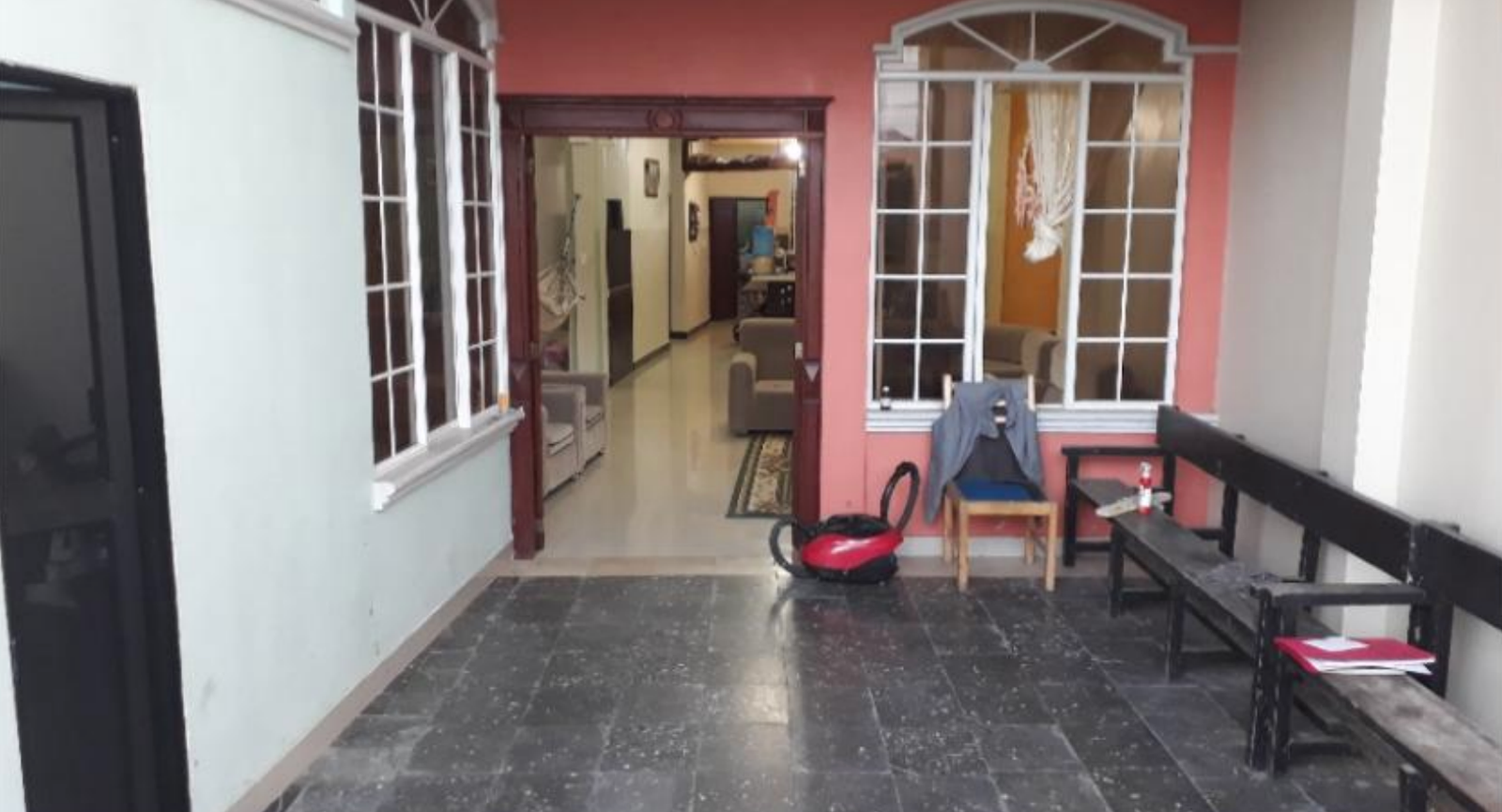 EC-RJ-158313 — Patio e ingreso a la vivienda Patio e ingreso a la vivienda, casa en Trabajadores Unificados, Santo Domingo