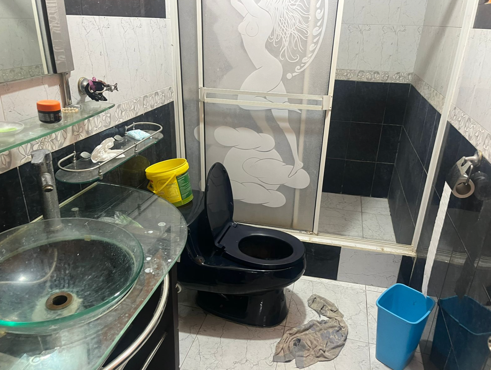 EC-RJ-157926 — Baño de la vivienda en Los Ceibos, Huaquillas Baño de la vivienda en Los Ceibos, Huaquillas