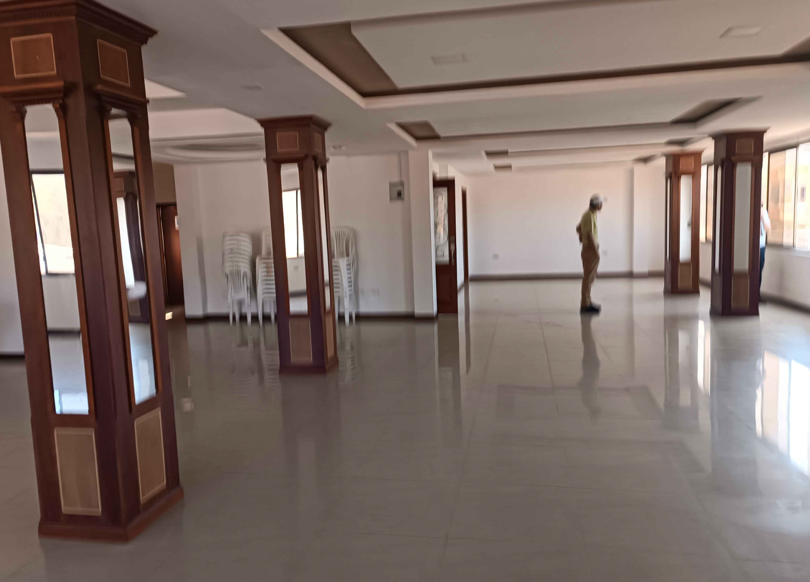 EC-RJ-158021 — Salón de eventos — Punzara, Loja Salón de eventos del edificio en Punzara, Loja, EC-RJ-158021