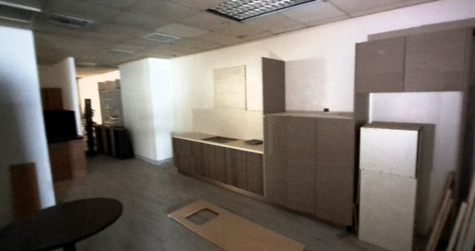 EC-RJ-158237 — Área de oficinas — Ietel, Guayaquil Oficinas del local comercial 8 de Dicentro