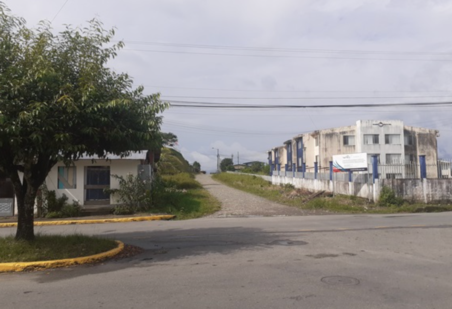 EC-RJ-157879 — Portada del entorno y vía de acceso — Nueva Loja Portada del entorno y vía de acceso de la propiedad EC-RJ-157879 en Nueva Loja.
